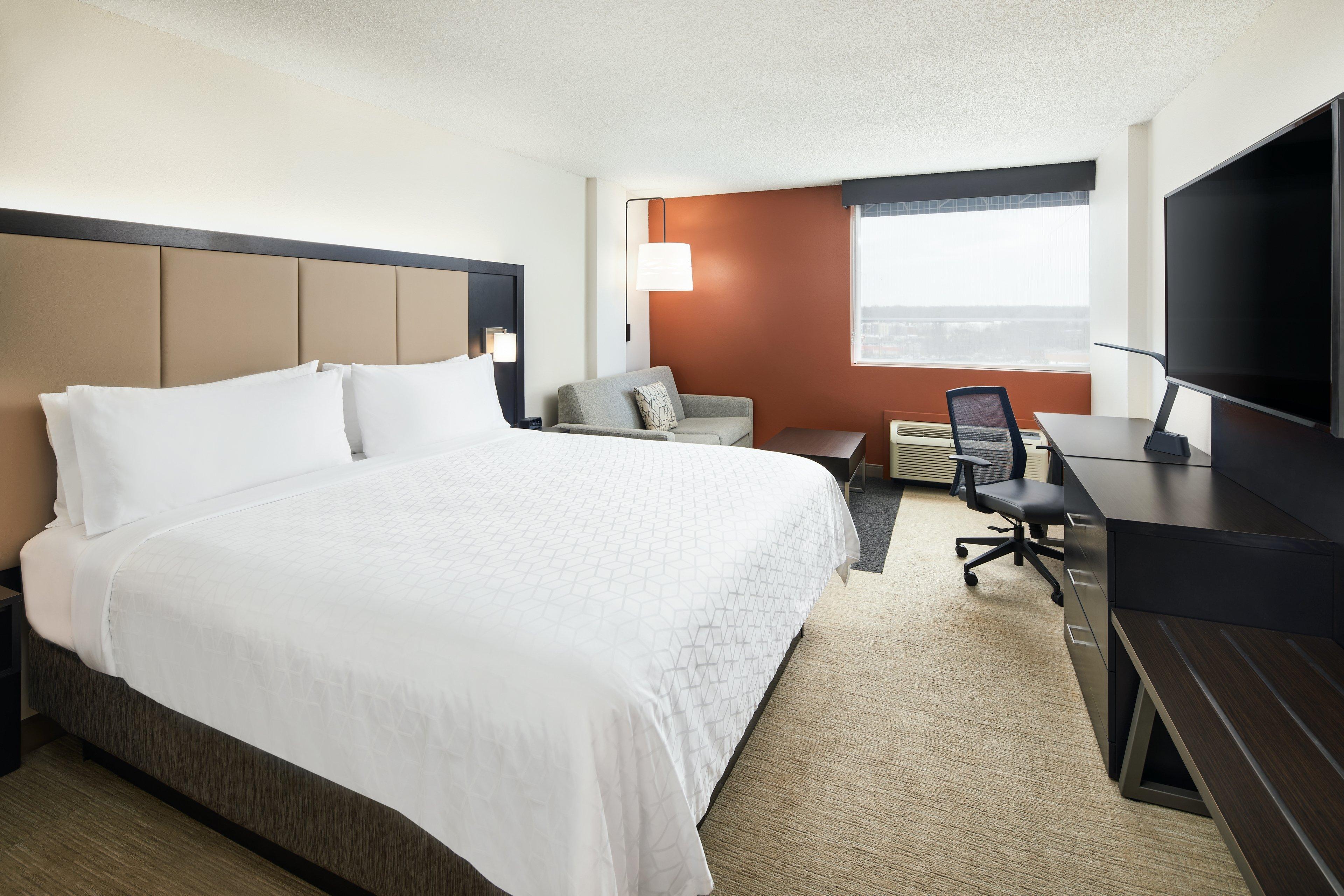 Holiday Inn Express Richmond - Midtown By Ihg Dumbarton Exterior photo