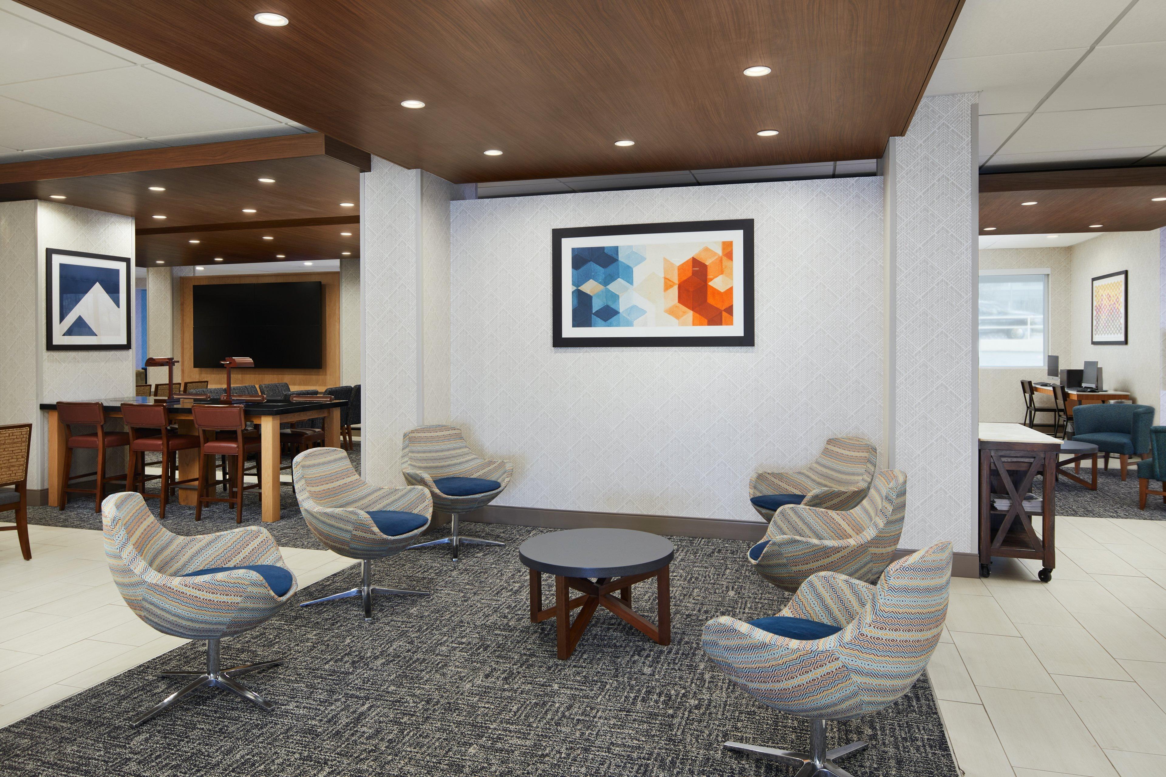 Holiday Inn Express Richmond - Midtown By Ihg Dumbarton Exterior photo